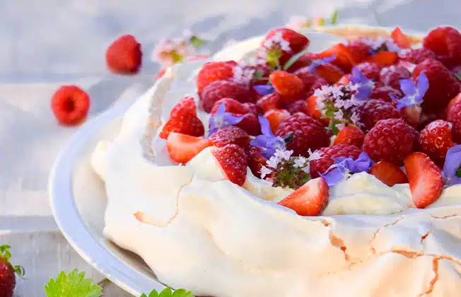 Spring Pavlova