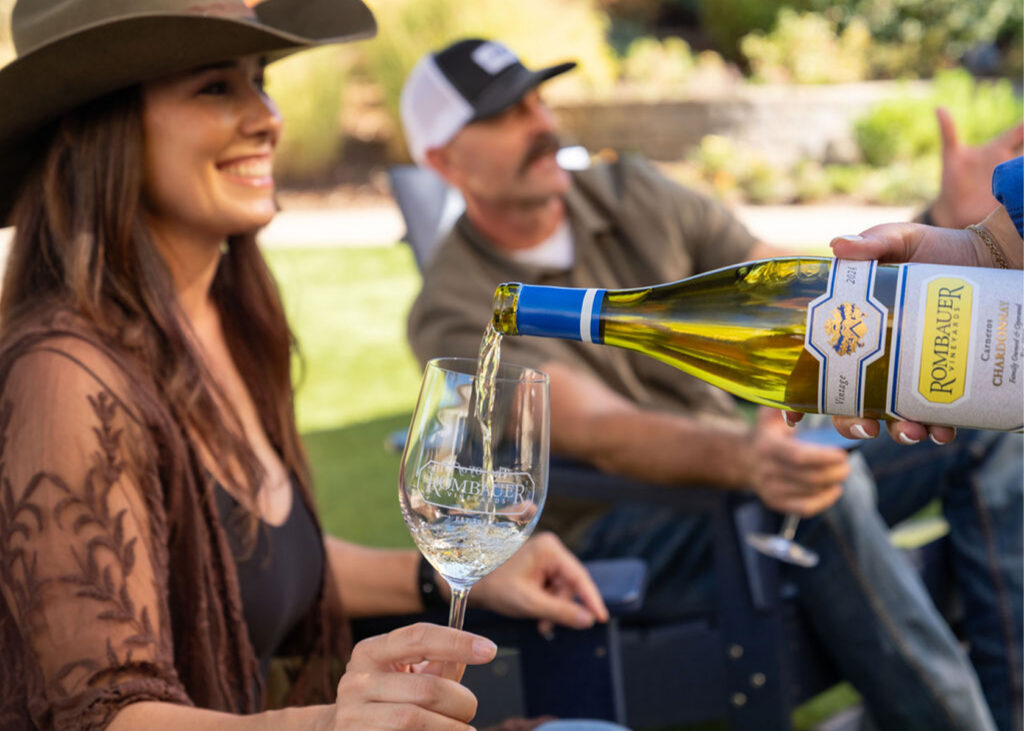 Chardonnay Pour